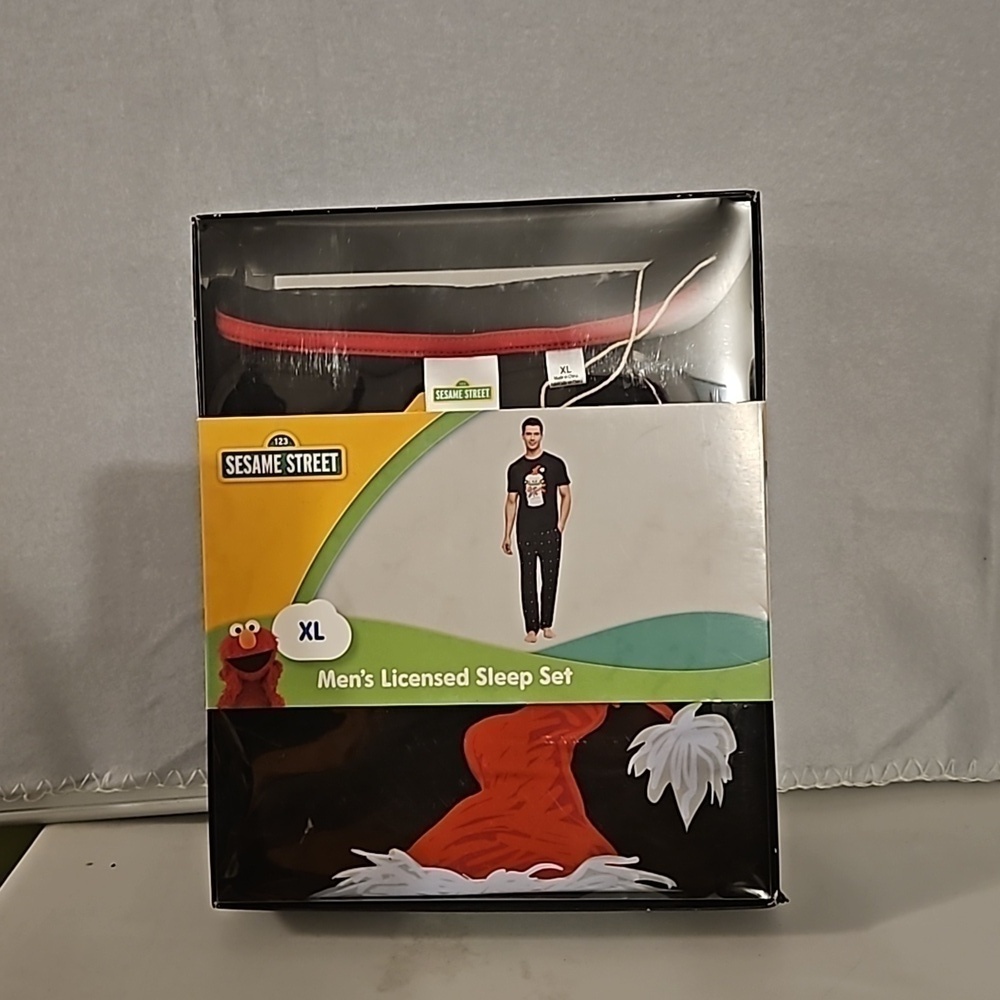 Men's Sesame Street  Hoilday Christmas Pajams Sleep Set Sz XL NIB